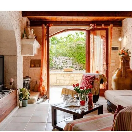 Trullo Del Leccio Da Madia Prázdninový dům Locorotondo