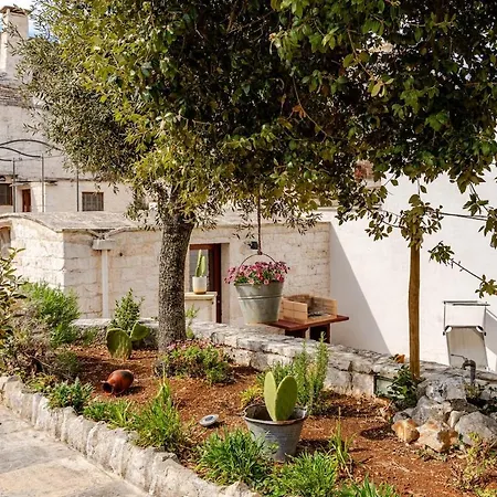 Trullo Del Leccio Da Madia *