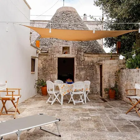 Trullo Del Leccio Da Madia Vakantiehuis