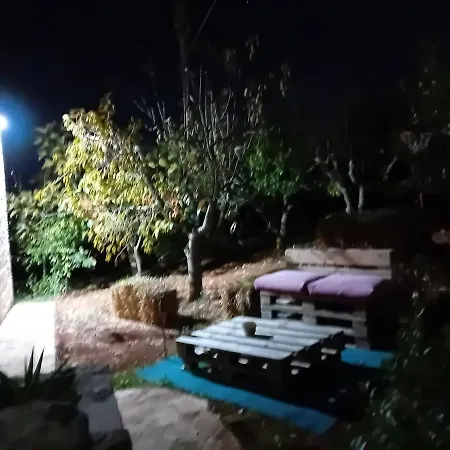 Trullo Del Leccio Da Madia *
